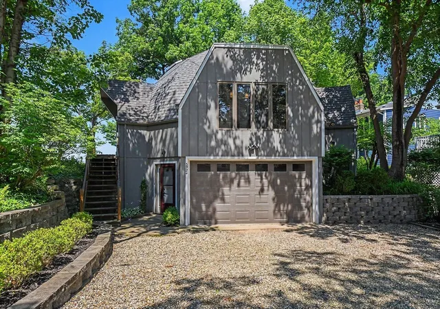 Photo 3 of Single family home for sale at 5924 Dunham Ln, Stevensville, MI 49127 | MLS# 70545974 | Listing updated on 2026-08-31