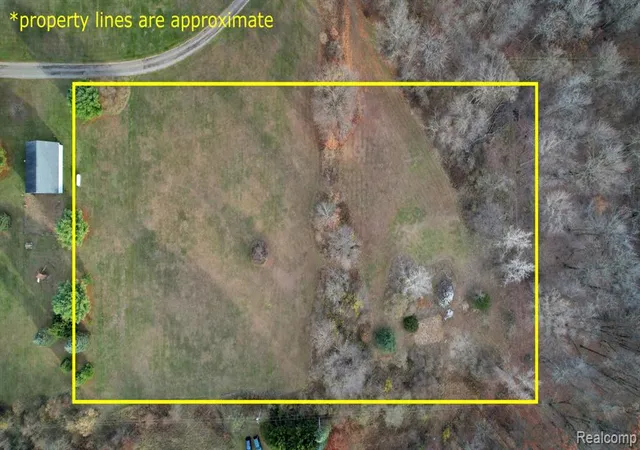 Photo 12 of Sale Pending at 1068 Crocus Trl, Dansville, MI 48819 | MLS# 60980197 | Listing updated on 2026-07-17