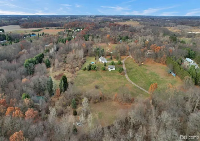 Photo 4 of Sale Pending at 1068 Crocus Trl, Dansville, MI 48819 | MLS# 60980197 | Listing updated on 2026-07-17
