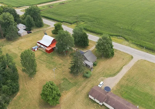 Photo 3 of Single family home for sale at 3951 N Van Dyke Rd, Update, MI 48426 | MLS# 70552991 | Listing updated on 2026-08-28