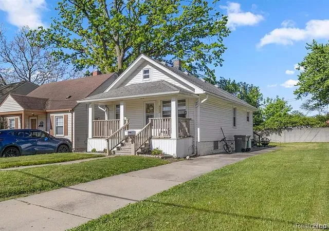 Homes for sale in Dearborn, MI | 2050 Cornell St, Dearborn, MI 48124 | MLS# 60940465