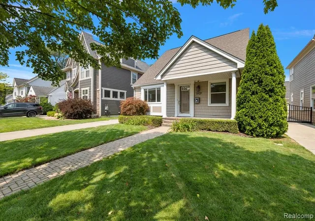 Photo 2 of Sale Pending at 1959 Haynes St, Birmingham, MI 48009 | MLS# 61020372 | Listing updated on 2026-08-28