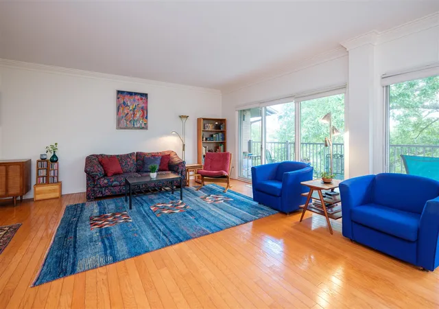 5th image of 4040 Greenleaf Cir, Kalamazoo, MI 49008