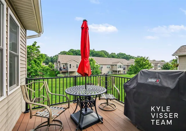 Listing Photo 2 - Condo for sale in building located at 959 Harper Woods Dr, Byron Center, MI 49315 - Unit #