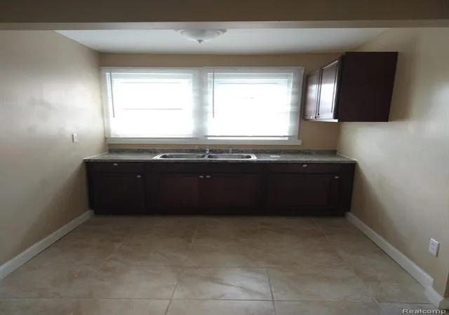 5th image of 13340 Hartwell St, Detroit, MI 48227 | MLS# 60992233