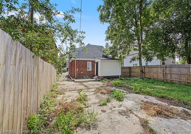 Photo 4 of Single family home for sale at 4220 Webb St, Detroit, MI 48204 | MLS# 61020084 | Listing updated on 2026-08-28