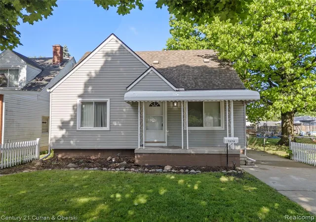 Homes for sale in Dearborn Heights, MI | 5378 Weddell St, Dearborn Heights, MI 48125 | MLS# 61006173