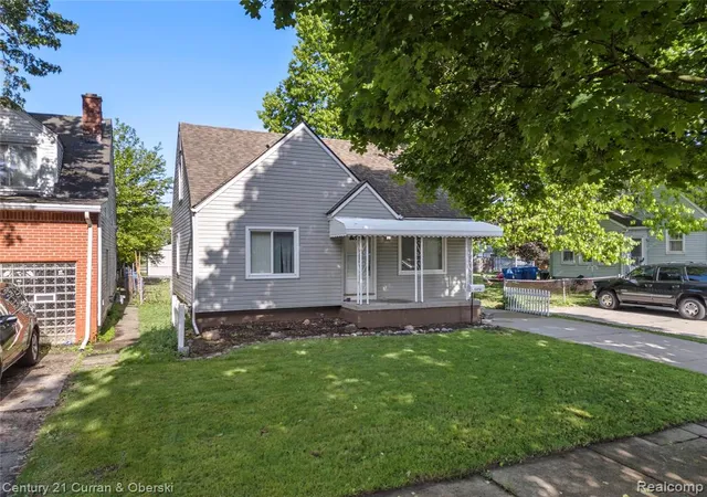 Homes for sale in Dearborn Heights, MI | 5378 Weddell St, Dearborn Heights, MI 48125 | MLS# 61006173
