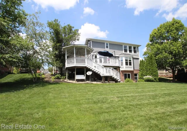 Photo 4 of Single family home for sale at 1809 Cheshire Ln, Commerce Township, MI 48382 | MLS# 61010651 | Listing updated on 2026-09-06
