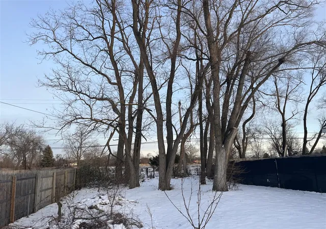 Photo 3 of Sale Pending at 2137 Bradley Ave, Ypsilanti, MI 48198 | MLS# 70507864 | Listing updated on 2026-02-07