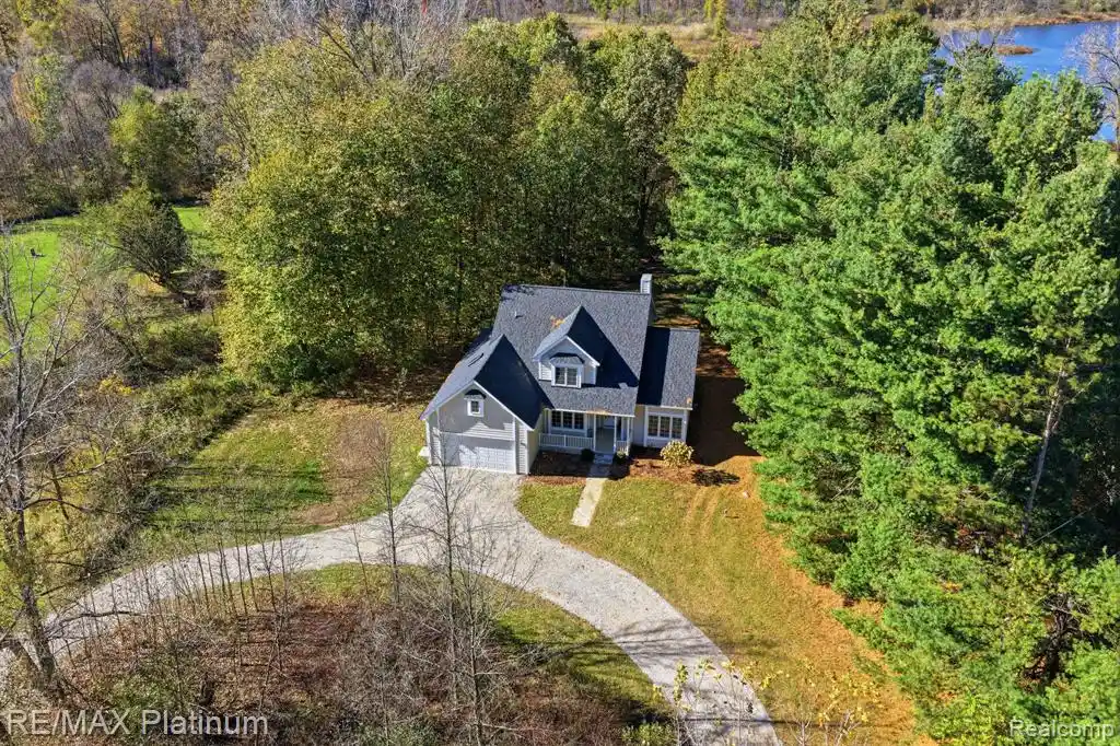 Photo 1 of Single family home for sale at 2026 Yorway Dr, Howell, MI 48843 9277 | MLS# 61039966 | Listing updated on 2026-10-27