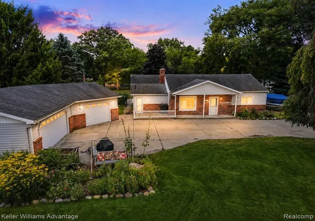 1st image of 701 Artdale Dr, White Lake, MI 48383 | MLS# 61021111