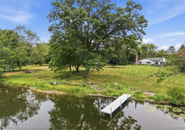 3rd image of 701 Artdale Dr, White Lake, MI 48383 | MLS# 61021111