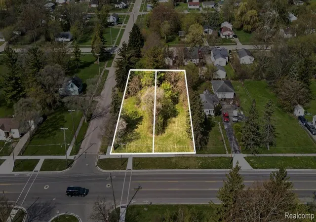 2nd image of 3261 Sheridan Ave, Saginaw, MI 48601 | MLS# 60990269