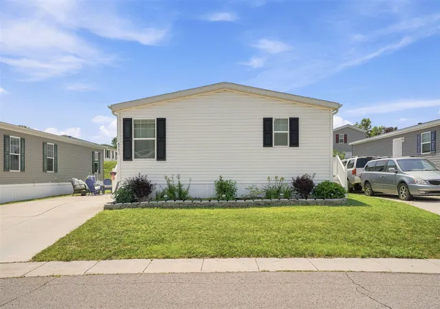3rd image of 6771 JR Dr, Kalamazoo, MI 49009 | MLS# 70545848