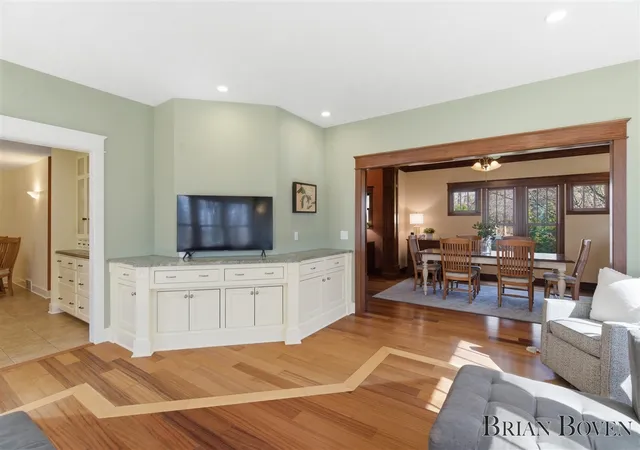Photo 4 of Single family home for sale at 7389 Silver Ridge Dr, Rockford, MI 49341 | MLS# 70519399 | Listing updated on 2026-03-17