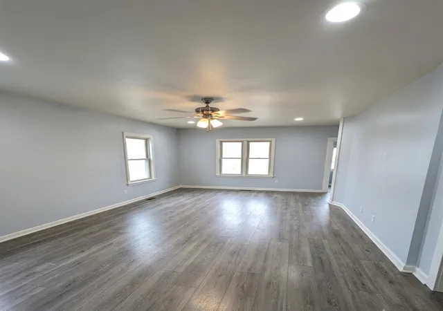 5th image of 1133 Division St, Kalamazoo, MI 49001 | MLS# 70541199