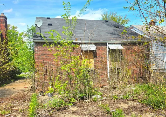 Homes for sale in Detroit, MI | 14506 Mapleridge St, Detroit, MI 48205 | MLS# 60993245