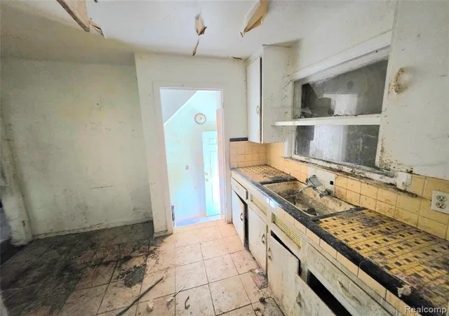 5th image of 14506 Mapleridge St, Detroit, MI 48205 | MLS# 60993245