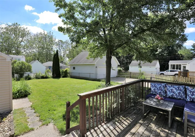 5th image of 3201 Sablain Parkway Dr, Lansing, MI 48910 | MLS# 70539013