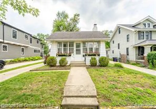 Homes for sale in Royal Oak, MI | 1609 N Washington Ave, Royal Oak, MI 48067 | MLS# 61010058