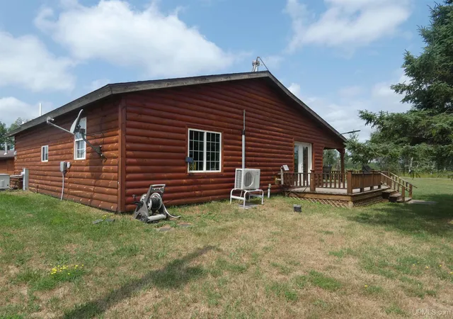 Photo 2 of Single family home for sale at 15367 Airport Rd, Ewen, MI 49925 | MLS# 50217227 | Listing updated on 2026-08-28