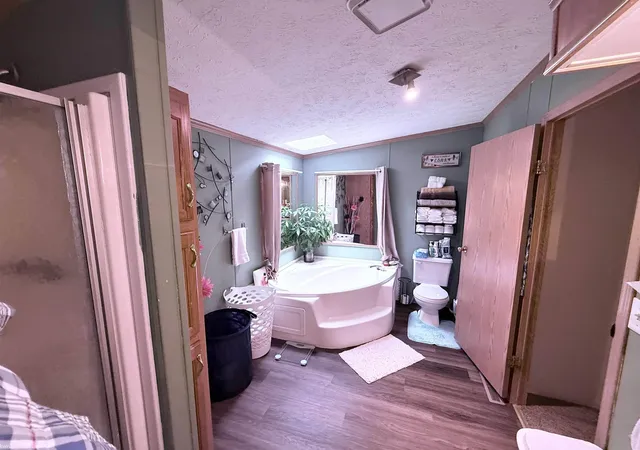 4th image of 48364 Eureka Rd, Clinton Township, MI 48036 | MLS# 50213261