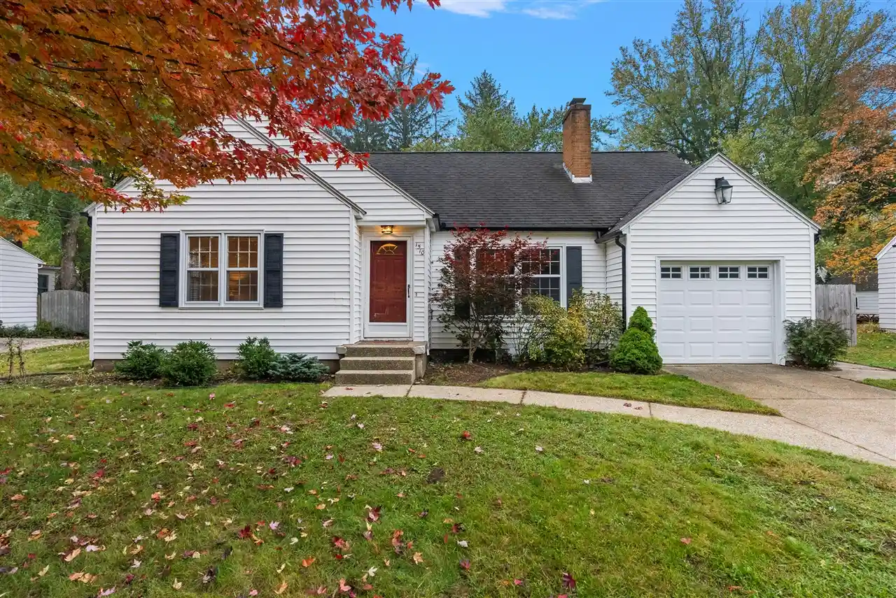 Photo 1 of Single family home for sale at 1510 Lancashire Dr, Grand Rapids, MI 49508 | MLS# 70566596 | Listing updated on 2026-10-27