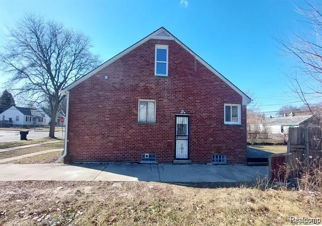 3rd image of 15411 E State Fair St, Detroit, MI 48205 | MLS# 60966309