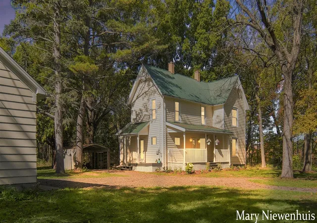 Photo 4 of Sale Pending at 10652 Nugent Ave, Rockford, MI 49341 | MLS# 70499630 | Listing updated on 2026-05-28
