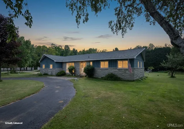 46th image of 4307 M Rd, Escanaba, MI 49829 | MLS# 50217097