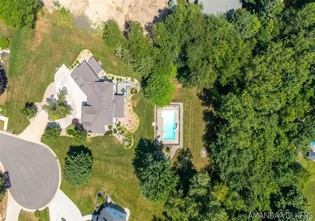 Photo 99 of Sale Pending at 8608 Woodruff Dr, Byron Center, MI 49315 | MLS# 70480151 | Listing updated on 2025-09-19