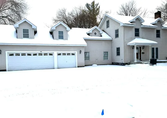 Homes for sale in Lansing, MI | 1109 S Genesee Dr, Lansing, MI 48915 | MLS# 70514729