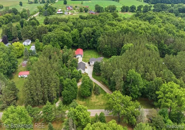 Photo 3 of Sale Pending at 440 N Elm Grove Rd, Lapeer, MI 48446 3547 | MLS# 61024480 | Listing updated on 2026-10-08