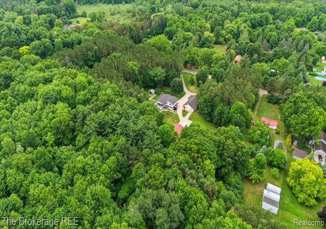 Photo 4 of Sale Pending at 440 N Elm Grove Rd, Lapeer, MI 48446 3547 | MLS# 61024480 | Listing updated on 2026-10-08