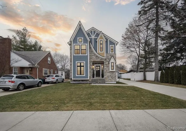 Photo 1 of Single family home for sale at 861 Coolidge Rd, Birmingham, MI 48009 | MLS# 60406909 | Listing updated on 2026-07-07