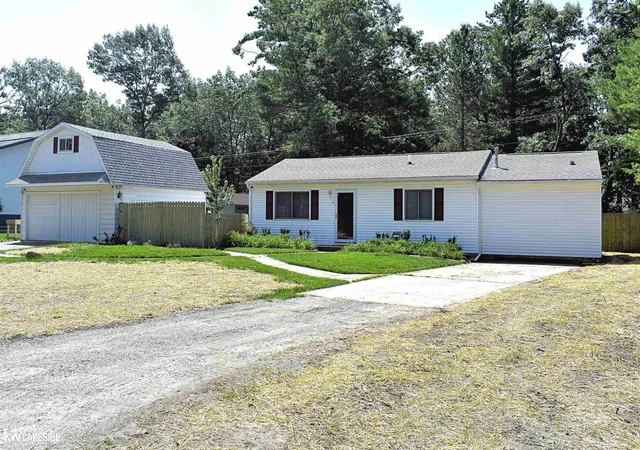 Homes for sale in Caseville, MI | 5739 Port Austin Rd, Caseville, MI 48725 | MLS# 50213588