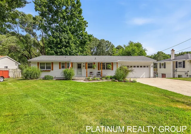Homes for sale in Whitehall, MI | 816 Benston Rd, Whitehall, MI 49461 | MLS# 70543021