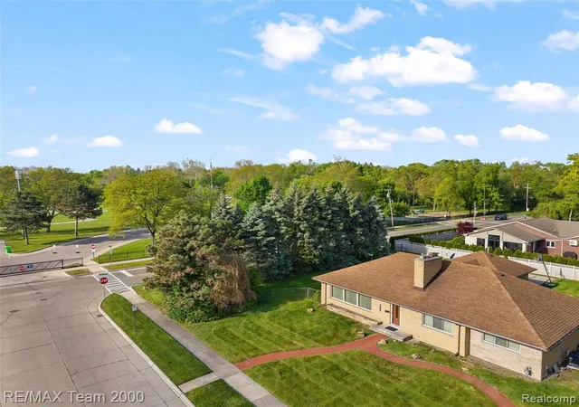 Homes for sale in Dearborn, MI | 111 Brentwood Dr, Dearborn, MI 48124 | MLS# 60998597