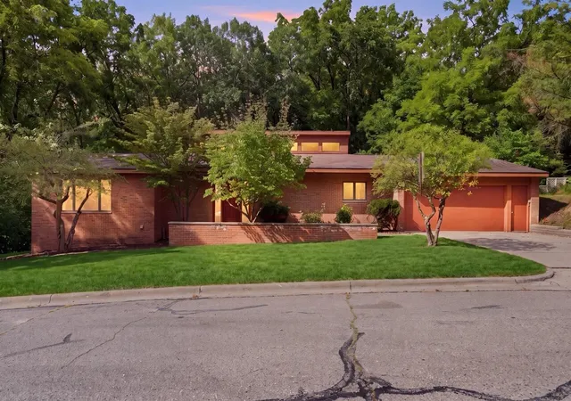 Photo 1 of Sale Pending at 17 Regent Dr, Ann Arbor, MI 48104 | MLS# 70554906 | Listing updated on 2026-09-01