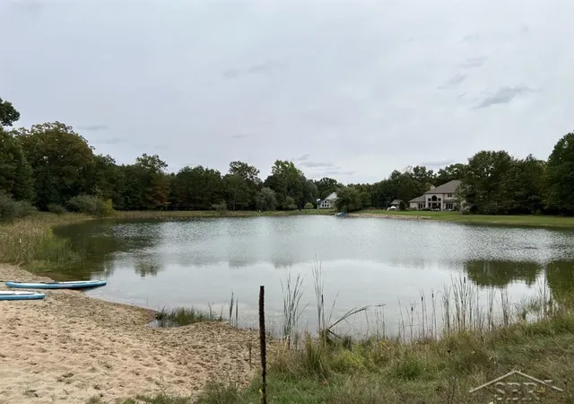 Homes for sale in Midland, MI | 5719 Foxfire Dr, Midland, MI 48642 | MLS# 50202300