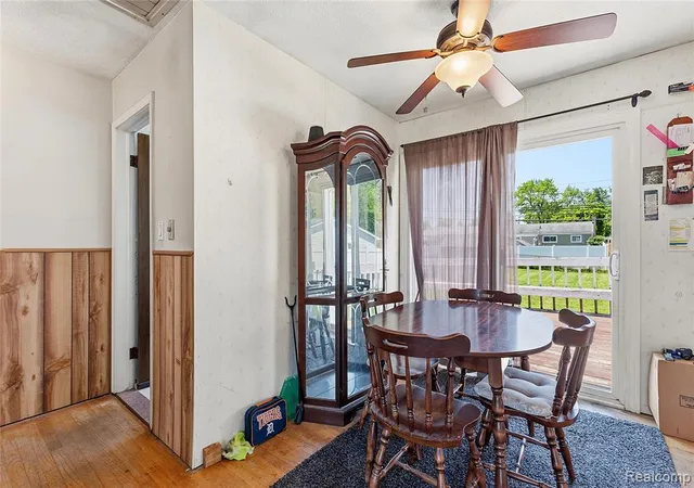 Homes for sale in Garden City, MI | 529 Cardwell St, Garden City, MI 48135 | MLS# 60997220