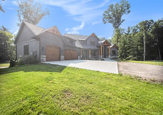 Homes for sale in Coopersville, MI | 10894 Garfield St #A2, Coopersville, MI 49404 | MLS# 70542567