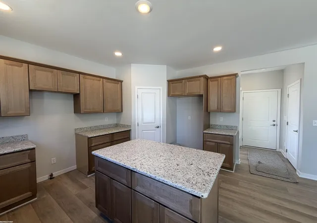 5th image of 30343 Weathervane Woods Dr, New Haven, MI 48048 | MLS# 50211292
