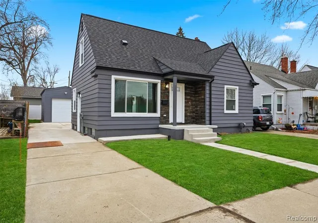 Photo 1 of Single family home for sale at 3050 Catalpa Dr, Berkley, MI 48072 | MLS# 61020916 | Listing updated on 2026-09-01