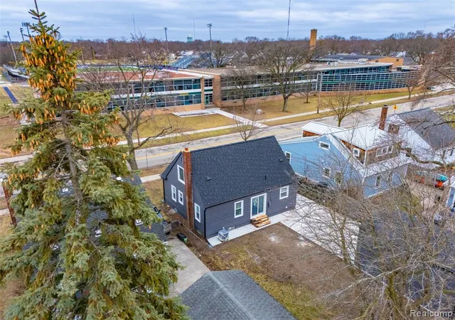 Photo 44 of Single family home for sale at 3050 Catalpa Dr, Berkley, MI 48072 | MLS# 61020916 | Listing updated on 2026-09-01