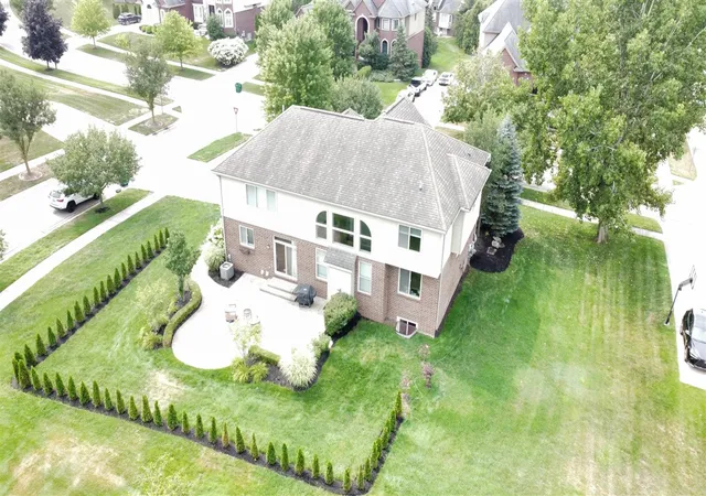 Photo 3 of Single family home for sale at 5120 Parkgate Dr, Commerce Township, MI 48382 | MLS# 70552310 | Listing updated on 2026-09-03