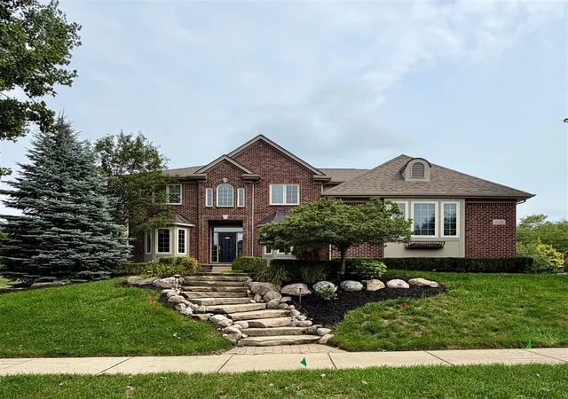 Photo 4 of Single family home for sale at 5120 Parkgate Dr, Commerce Township, MI 48382 | MLS# 70552310 | Listing updated on 2026-09-03