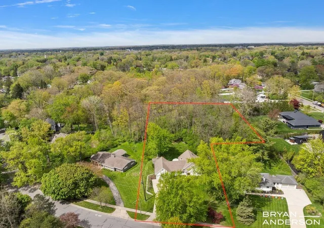 Homes for sale in Grand Rapids, MI | 2925 Reeds Lake Blvd, Grand Rapids, MI 49506 | MLS# 70530380