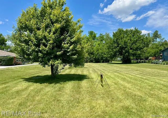 1st image of Vacant Willowood, Rochester, MI 48307 | MLS# 60934236
